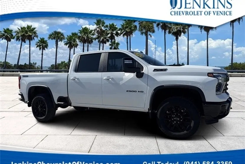 2025 Chevrolet Silverado 2500HD LT photo 1