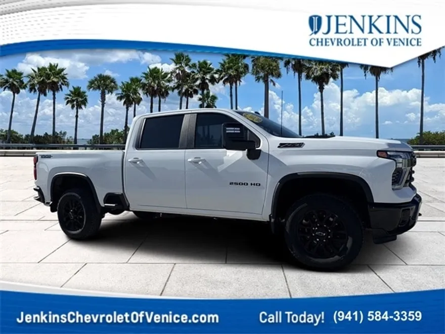 2025 Chevrolet Silverado 2500HD LT photo 1