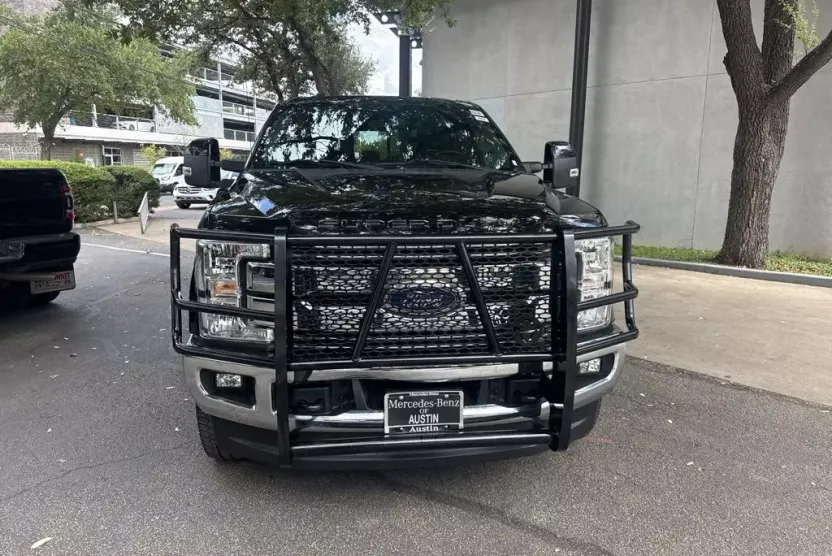 2018 Ford F-350 photo 1