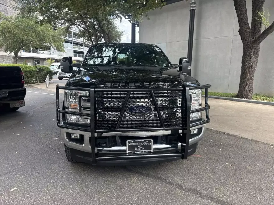 2018 Ford F-350 photo 1