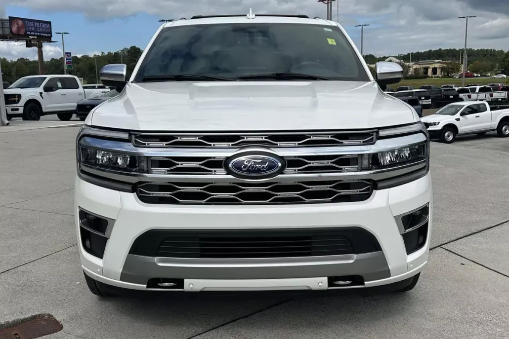2024 Ford Expedition Platinum photo 1