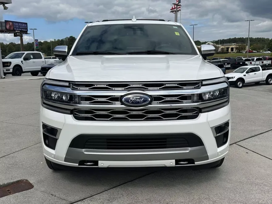 2024 Ford Expedition Platinum photo 1