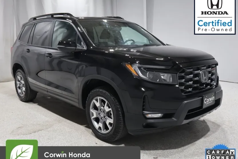 2023 Honda Passport TrailSport photo 1