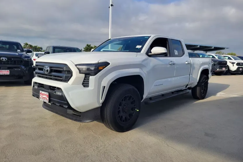 2025 Toyota Tacoma SR5 Double Cab photo 1