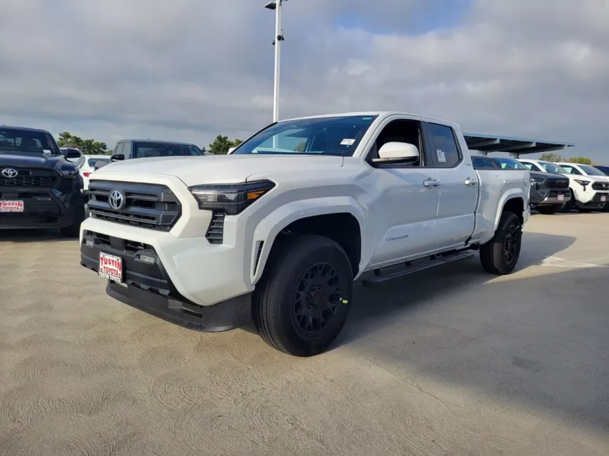 2025 Toyota Tacoma SR5 Double Cab photo 1