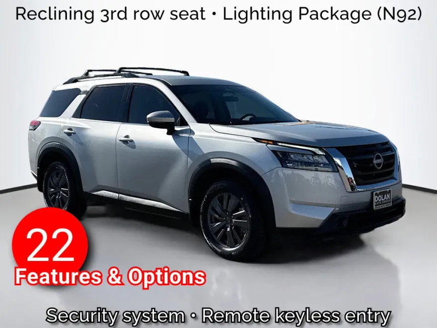 2023 Nissan Pathfinder SV 4x4 photo 1