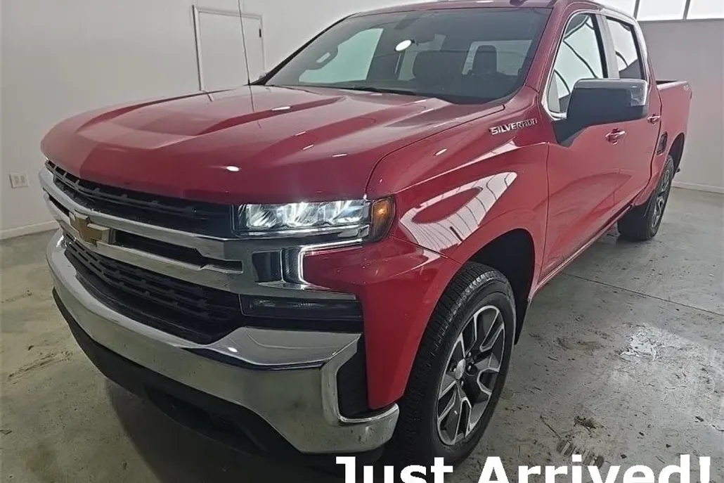 2022 Chevrolet Silverado 1500 LT photo 1