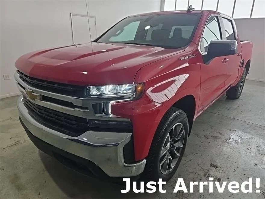 2022 Chevrolet Silverado 1500 LT photo 1