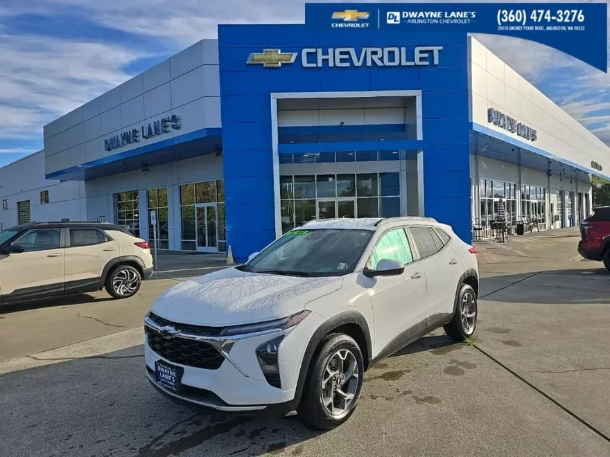 2024 Chevrolet Trax LT photo 1