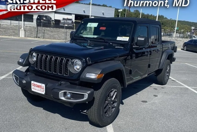 2025 Jeep Gladiator Sport S photo 1