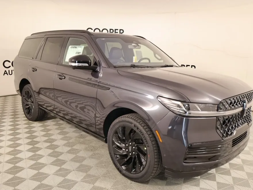 2025 Lincoln Navigator Reserve photo 1