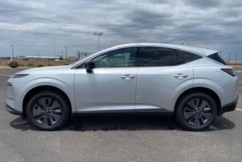 2025 Nissan Murano SL photo 1