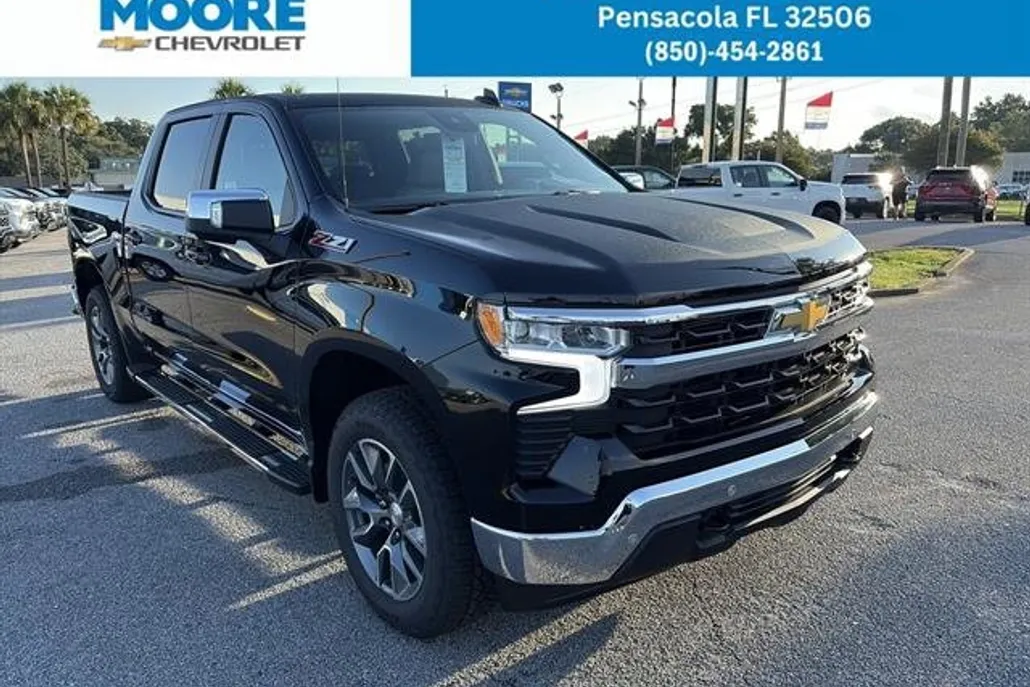 2026 Chevrolet Silverado 1500 LT photo 1