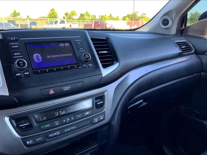 2019 Honda Ridgeline Sport photo 29