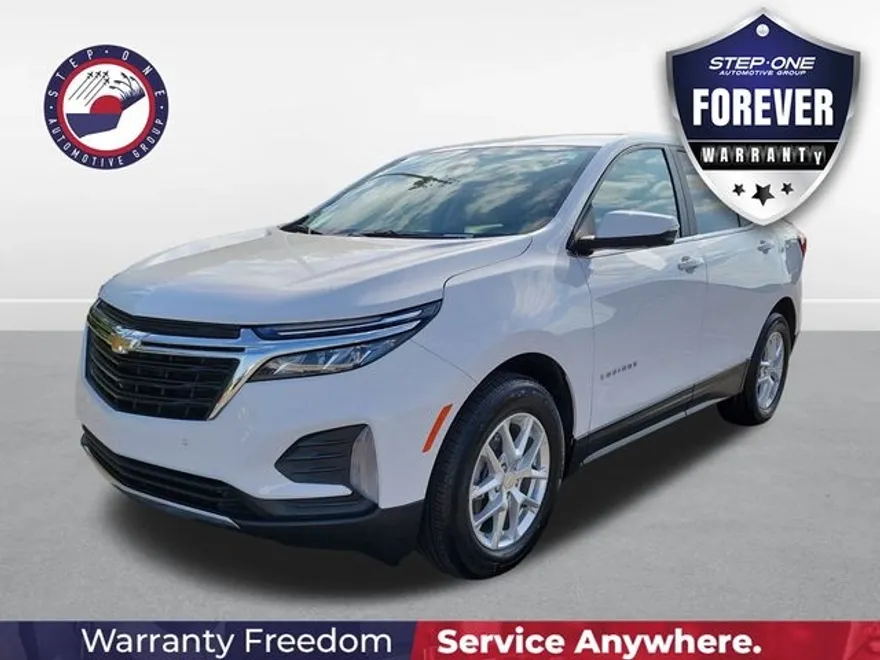 2022 Chevrolet Equinox LT photo 1