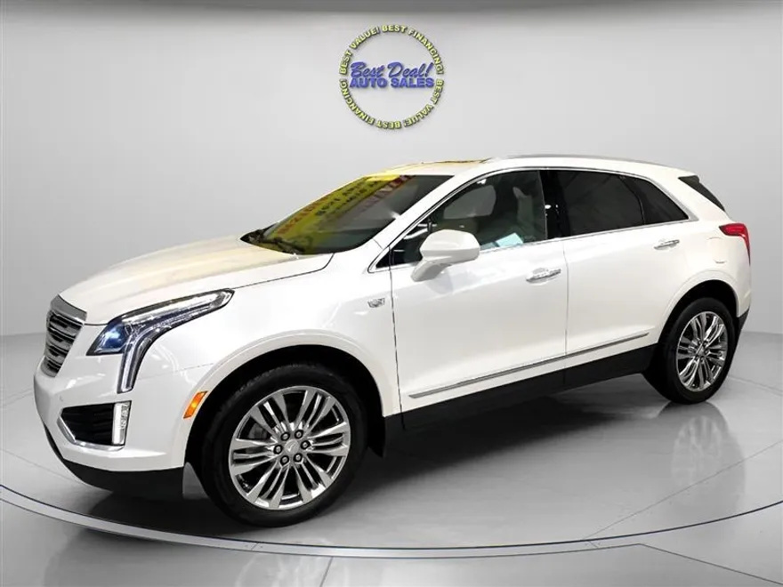 2017 Cadillac XT5 Premium Luxury photo 1