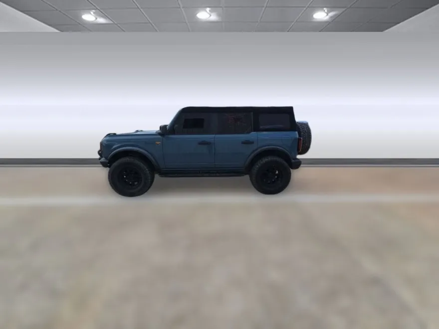 2022 Ford Bronco Badlands photo 1
