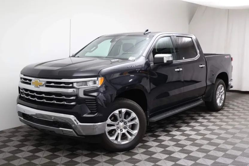 2023 Chevrolet Silverado 1500 LTZ photo 1