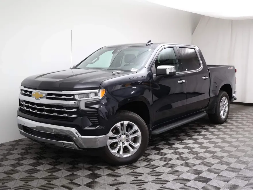 2023 Chevrolet Silverado 1500 LTZ photo 1