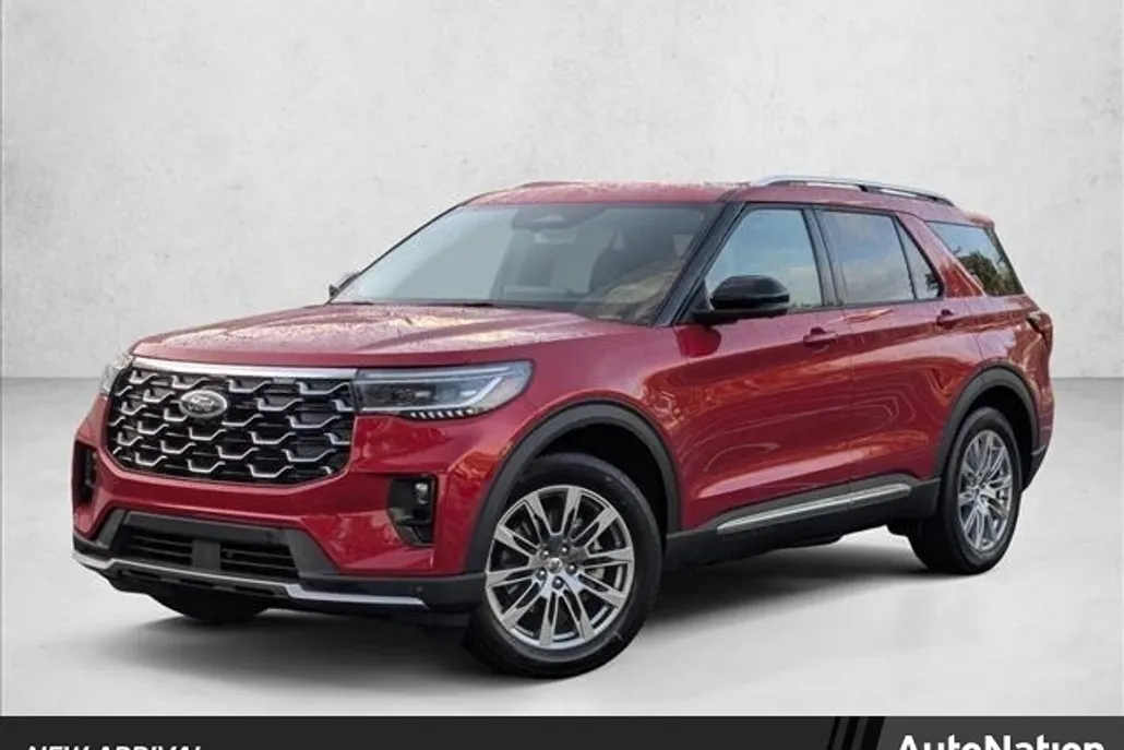 2025 Ford Explorer Platinum photo 1