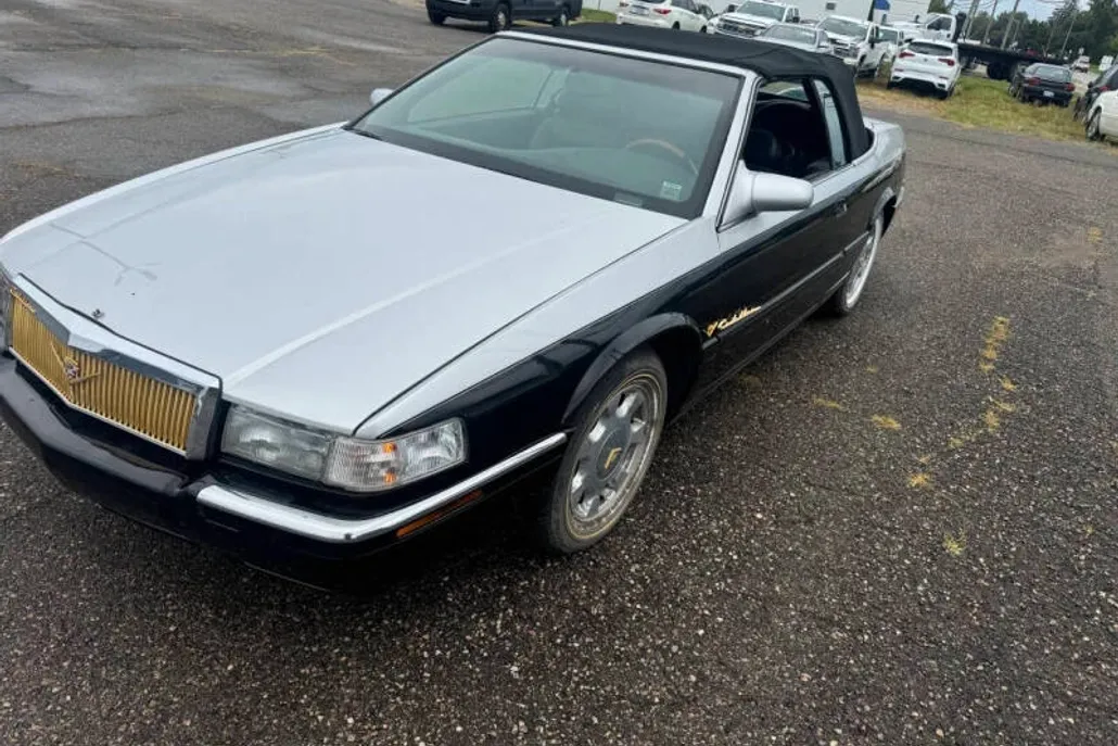 2001 Cadillac Eldorado ETC Coupe photo 1