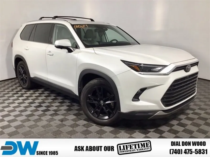 2024 Toyota Grand Highlander XLE Platinum photo 1