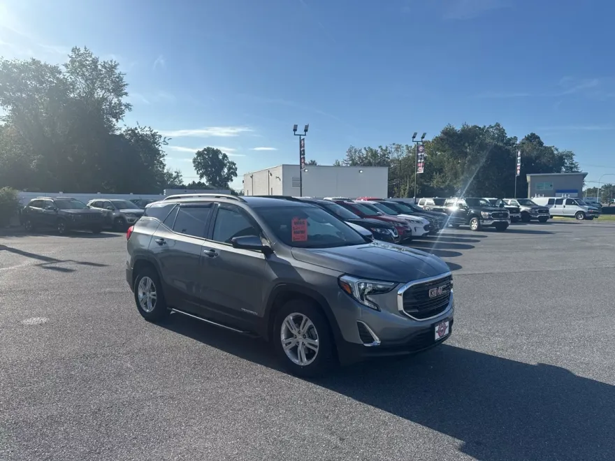 2020 Gmc Terrain SLE photo 1