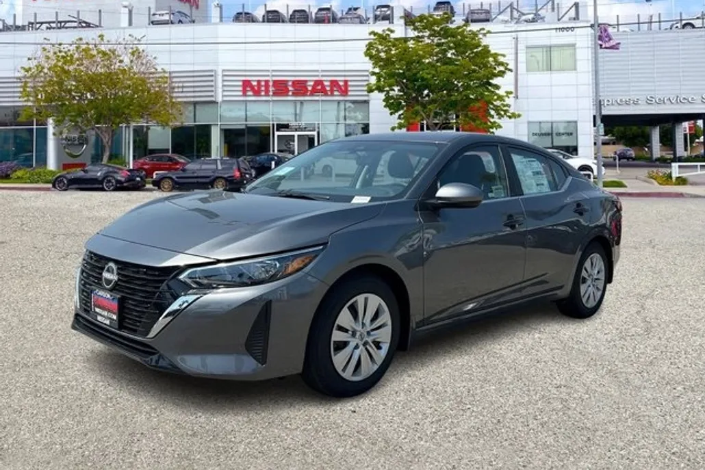 2025 Nissan Sentra S photo 1