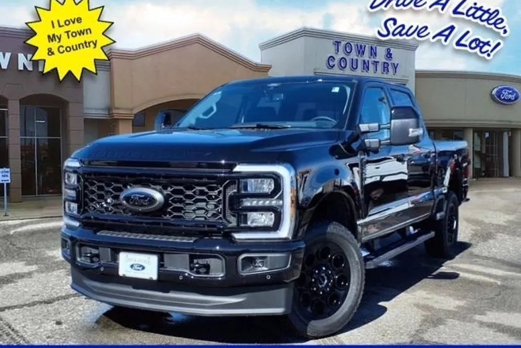 2025 Ford F-250 photo 1