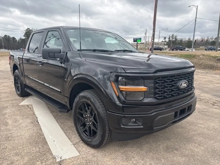 2025 Ford F-150 STX photo 1