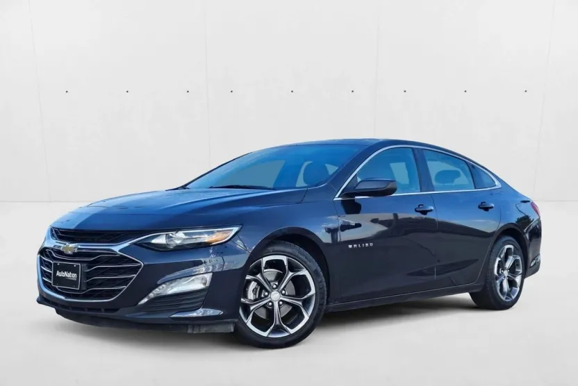2023 Chevrolet Malibu 1LT photo 1