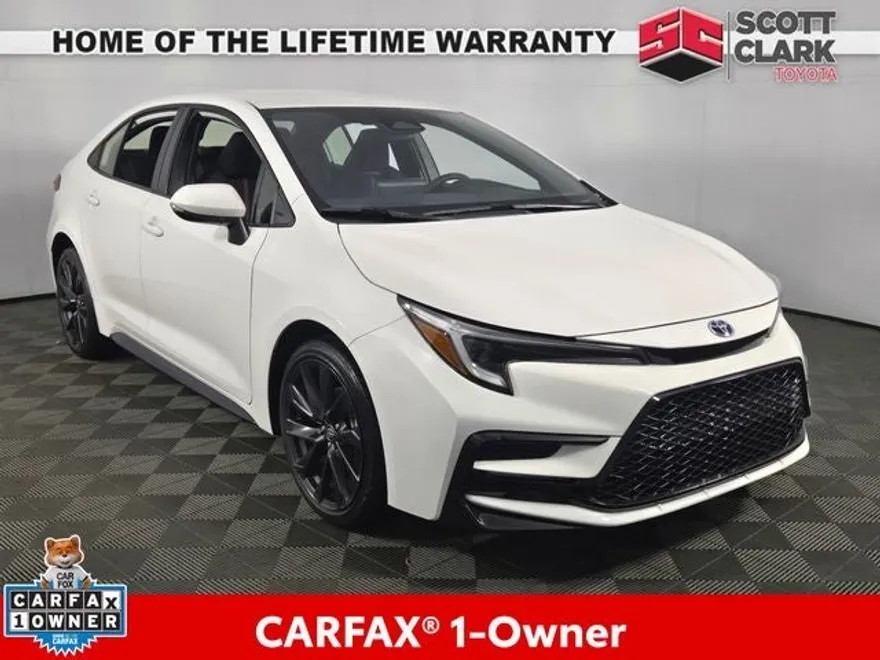 2024 Toyota Corolla Hybrid SE photo 1