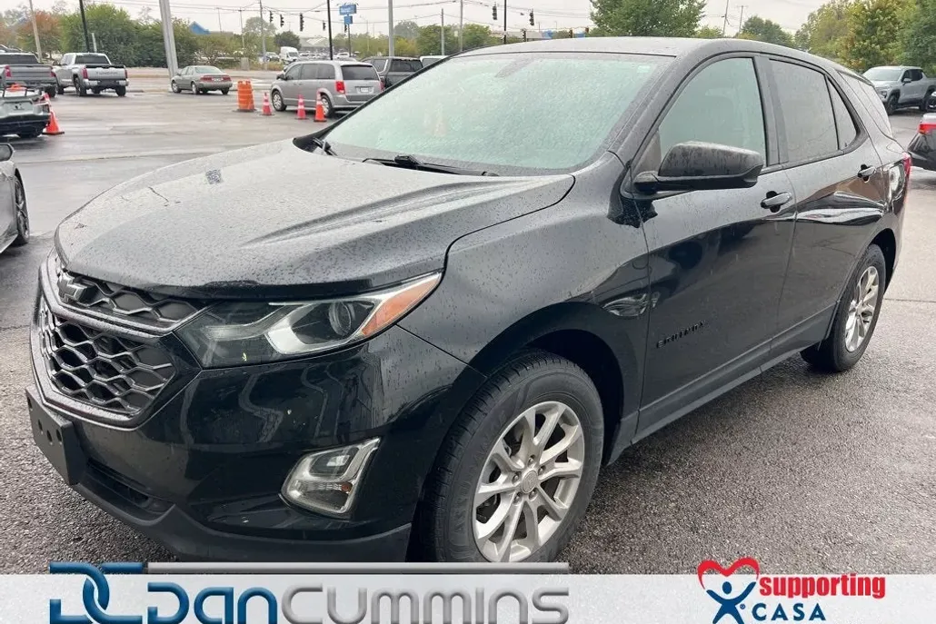 2019 Chevrolet Equinox LS photo 1