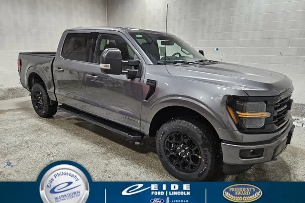 2025 Ford F-150 XLT photo 1