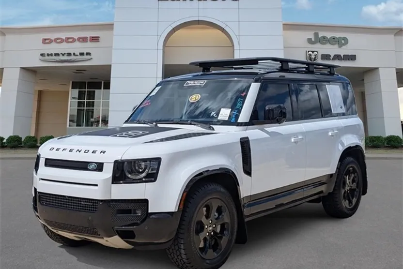 2022 Land Rover Defender 110 X-Dynamic HSE photo 1