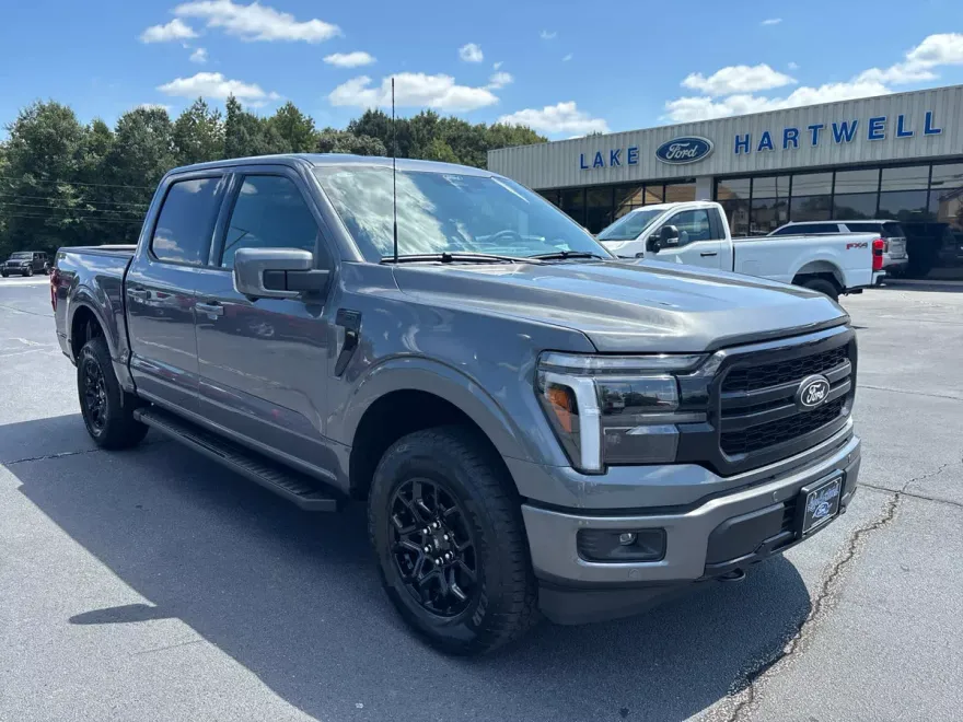 2025 Ford F-150 Lariat photo 1