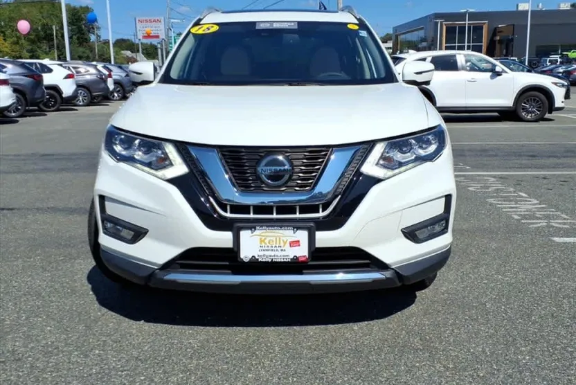 2018 Nissan Rogue SL photo 1