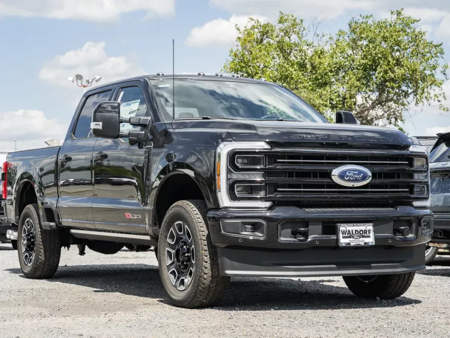 2026 Ford F-250 Platinum photo 1