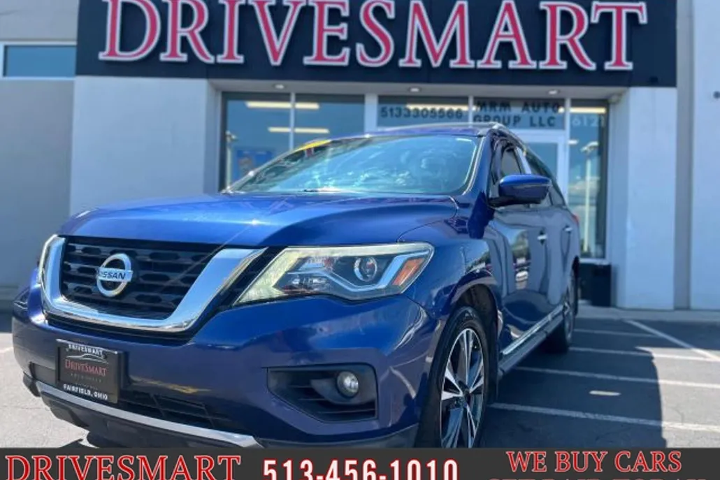 2018 Nissan Pathfinder Platinum photo 1