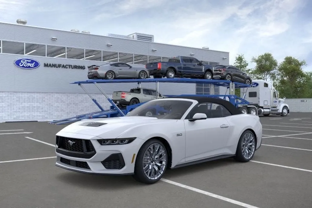 2025 Ford Mustang GT Premium Convertible photo 1