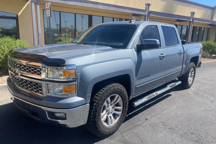 2015 Chevrolet Silverado 1500 LT photo 1