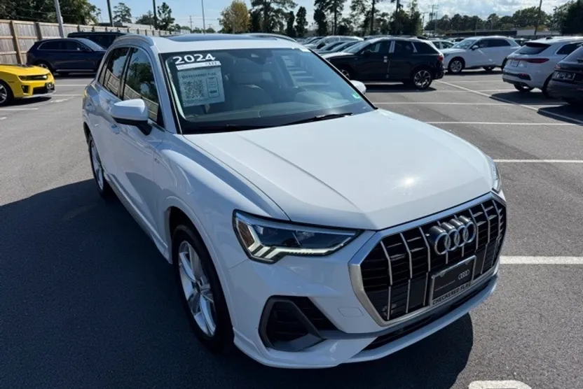 2024 Audi Q3 Premium Plus S line photo 1