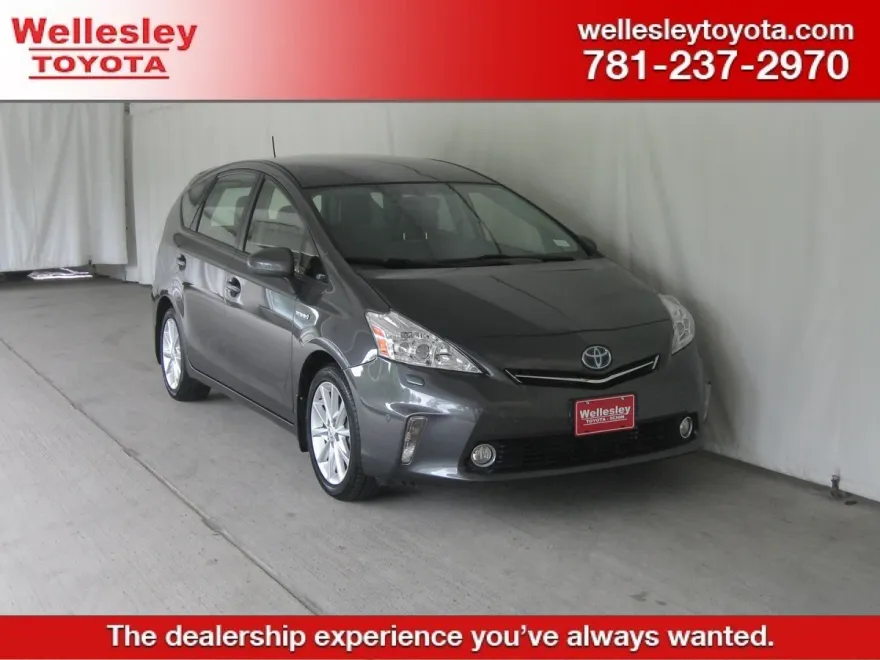 2014 Toyota Prius V Five photo 1