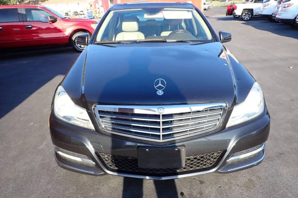 2013 Mercedes Benz C 300 Luxury 4MATIC photo 1