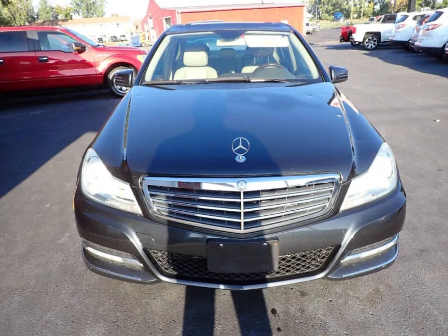 2013 Mercedes Benz C 300 Luxury 4MATIC photo 1
