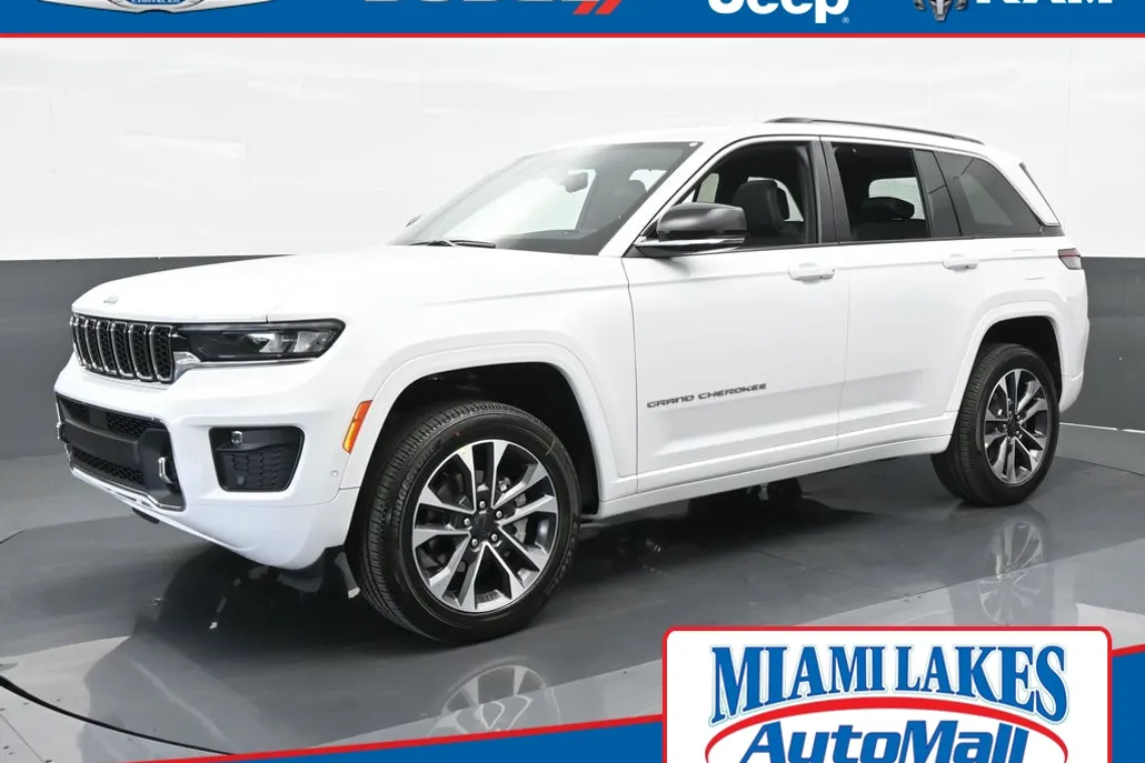 2024 Jeep Grand Cherokee Overland photo 1