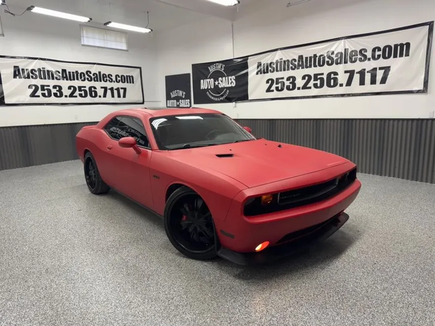 2013 Dodge Challenger SRT8 392 photo 1