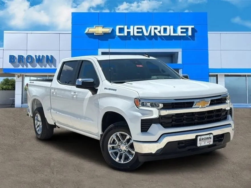 2026 Chevrolet Silverado LT photo 1