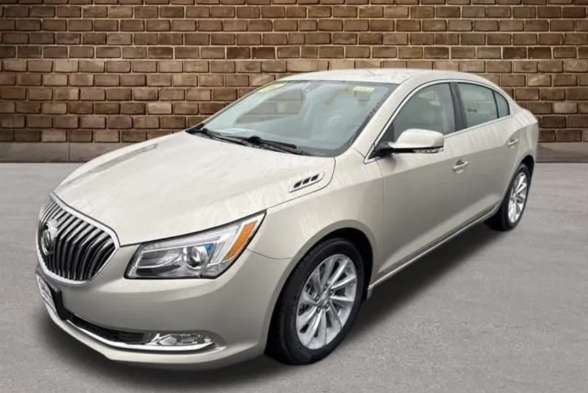 2016 Buick LaCrosse Leather photo 1