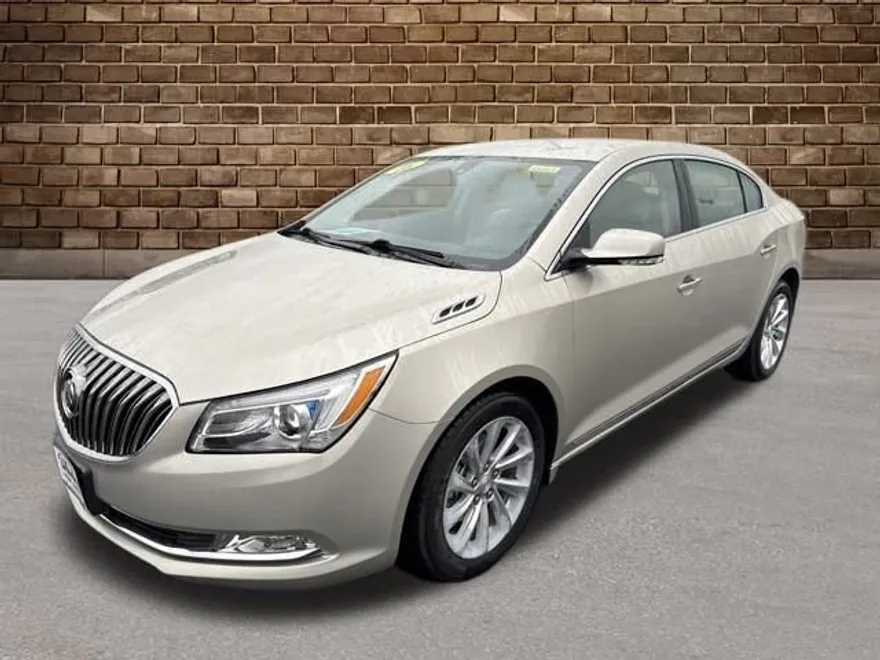 2016 Buick LaCrosse Leather photo 1